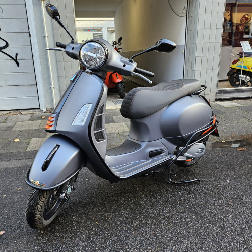 Vespa GTS 125 Super Sport E5+mattgrau  5.850€